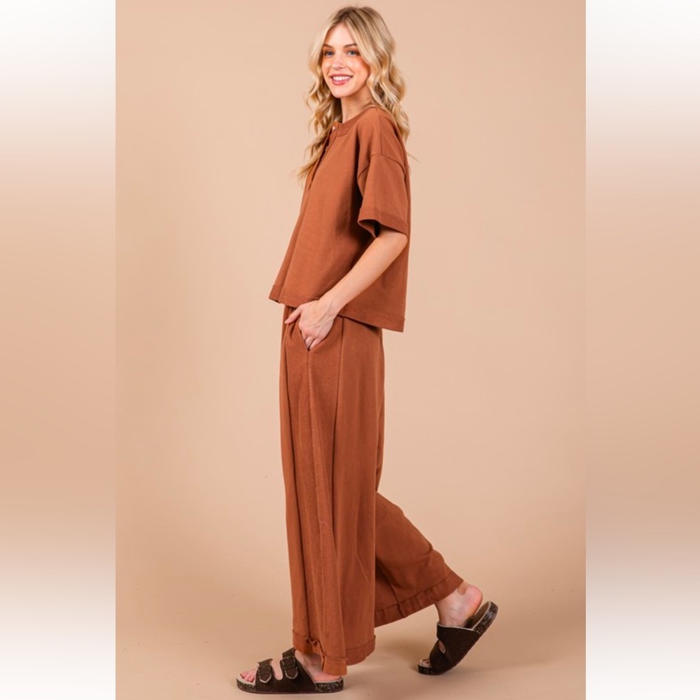Fabulous Knit Raw Edge Top and Pants Set - Picture 3 of 7